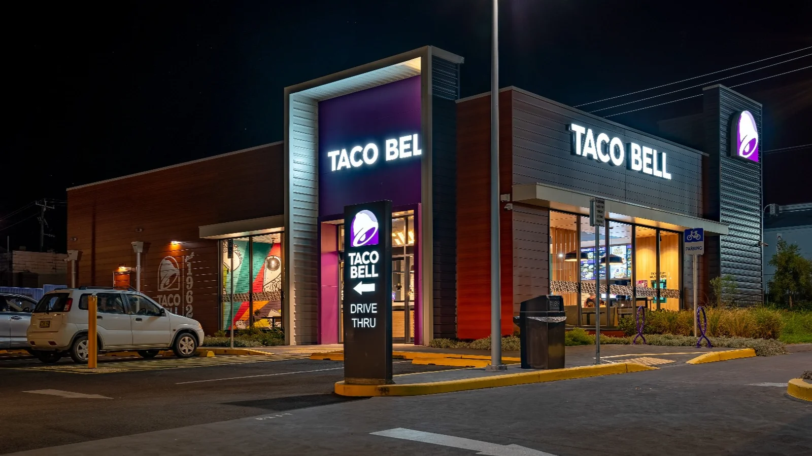Taco Bell responds to Cyclospora outbreak, becomes first major chain to pull at-risk ingredients
