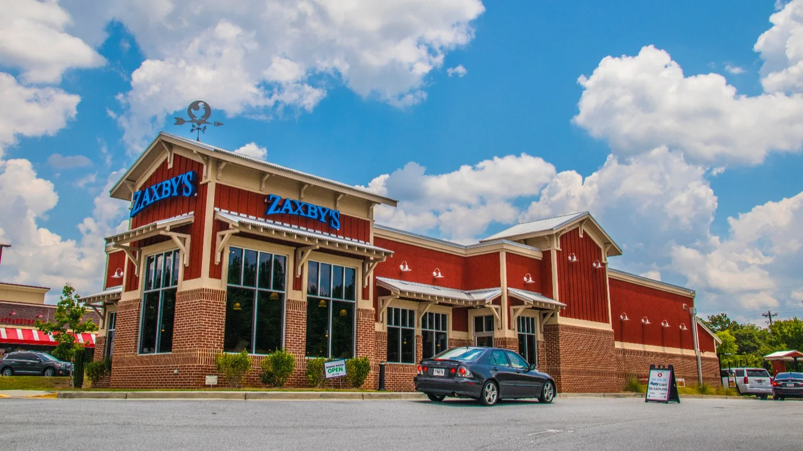 Zaxby's taps Russell Holland to lead development strategy