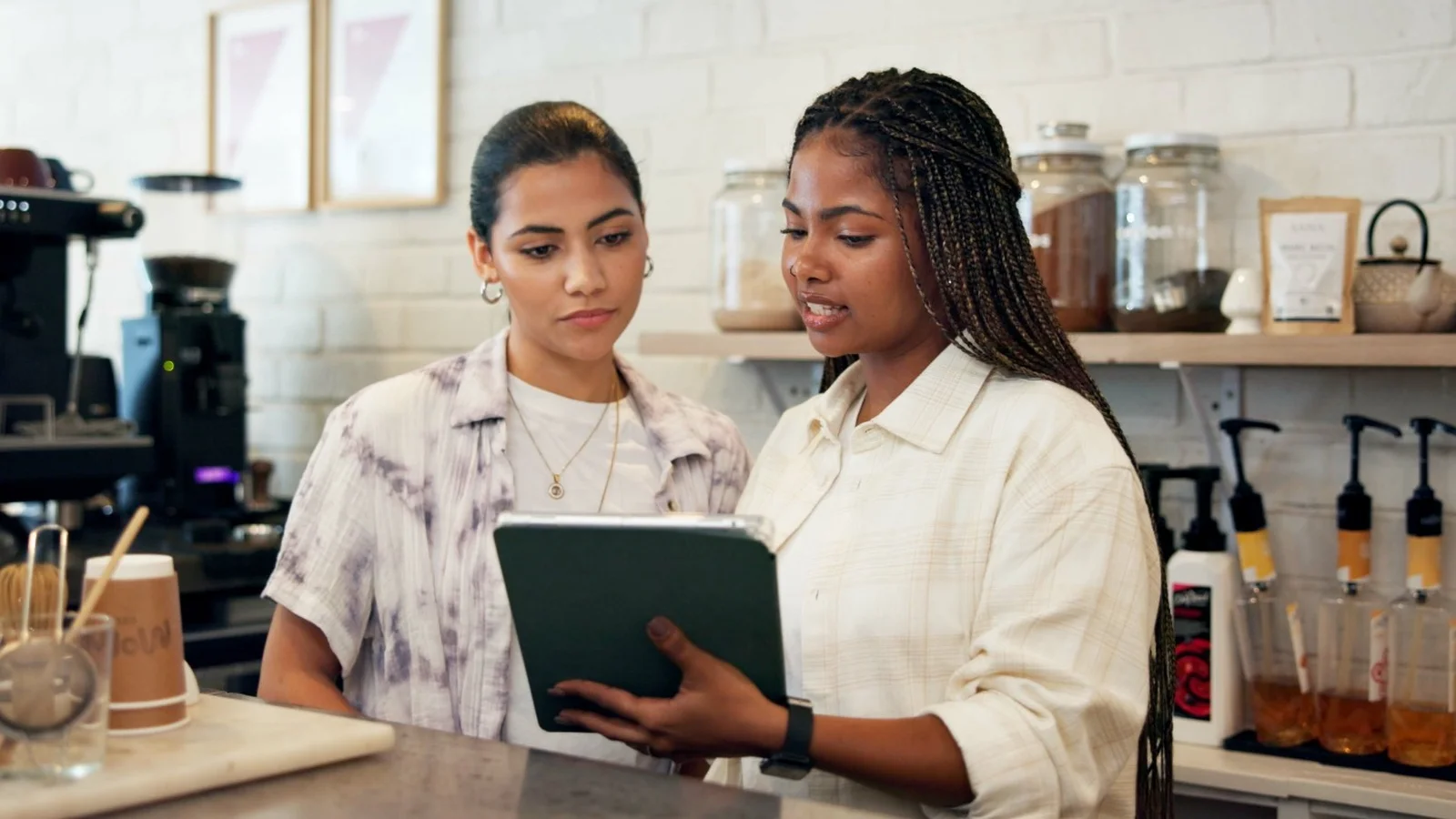 66% of young restaurant workers say employers aren't training them right — Here's the fix