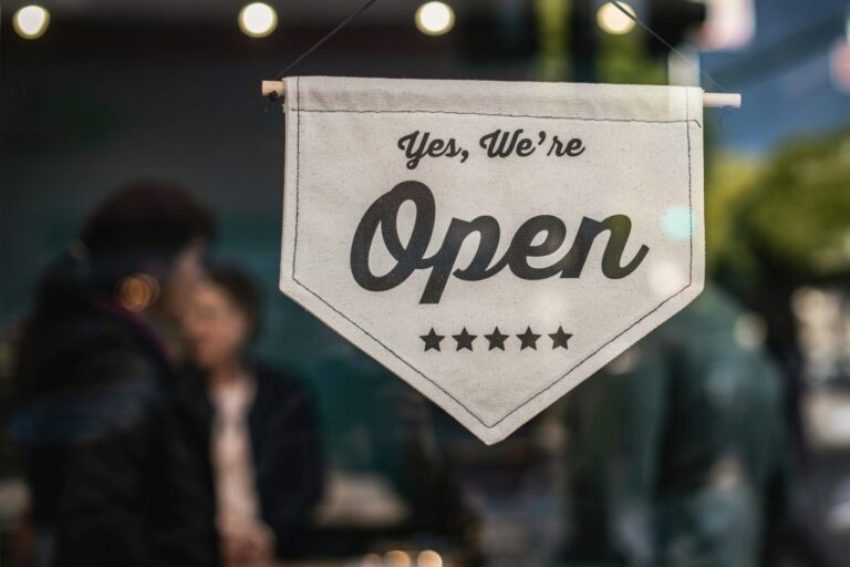 What Planned 2026 Openings Reveal About Restaurant Size and Seating | Modern Restaurant Management
