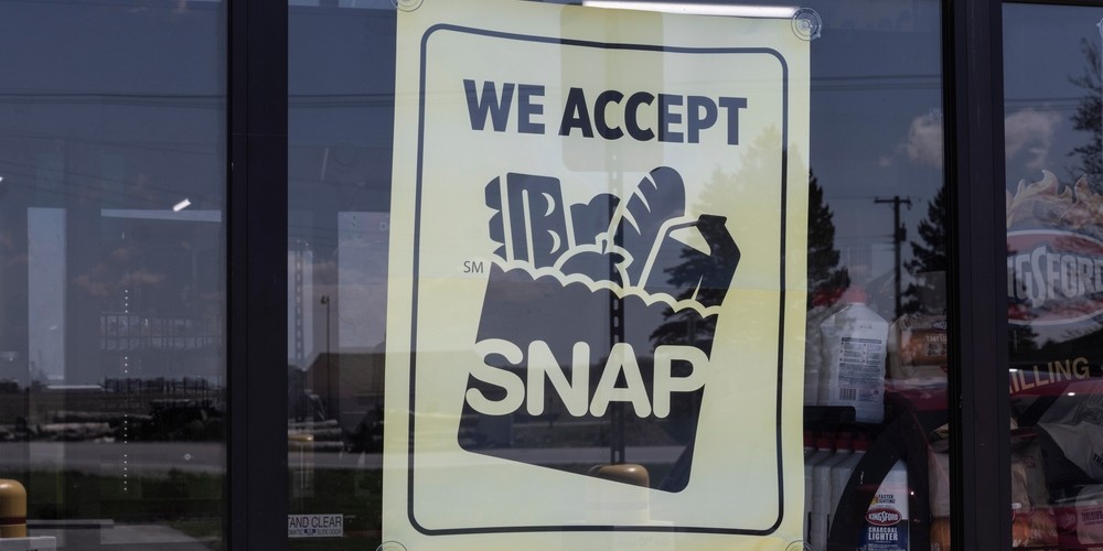 Proposed bill would end restaurant purchases with food stamps