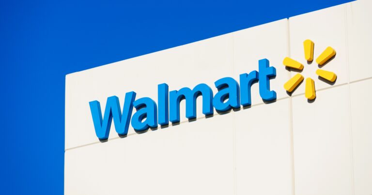 Walmart makes a bold play for restaurant delivery